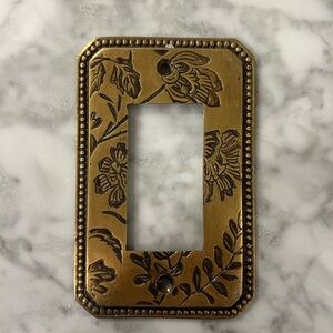 Joan Switch Plate